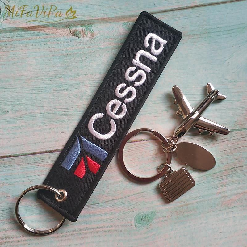 1 SET CESSNA KEYCHAIN - PILOTSX