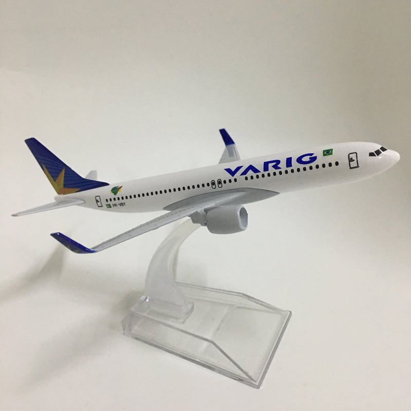 16CM PLANE MODEL AIRPLANE MODEL BRAZIL VARIG AIRLINES BOEING 737 AIRCRAFT MODEL DIECAST METAL 1:400 AIRPLANES MODEL - PILOTSX