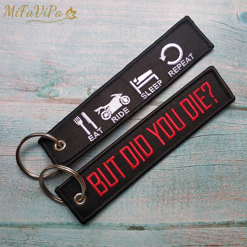 2 PCS AV8R SLEUTELHANGER EMBROIDERY FUNNY KEYCHAIN - PILOTSX