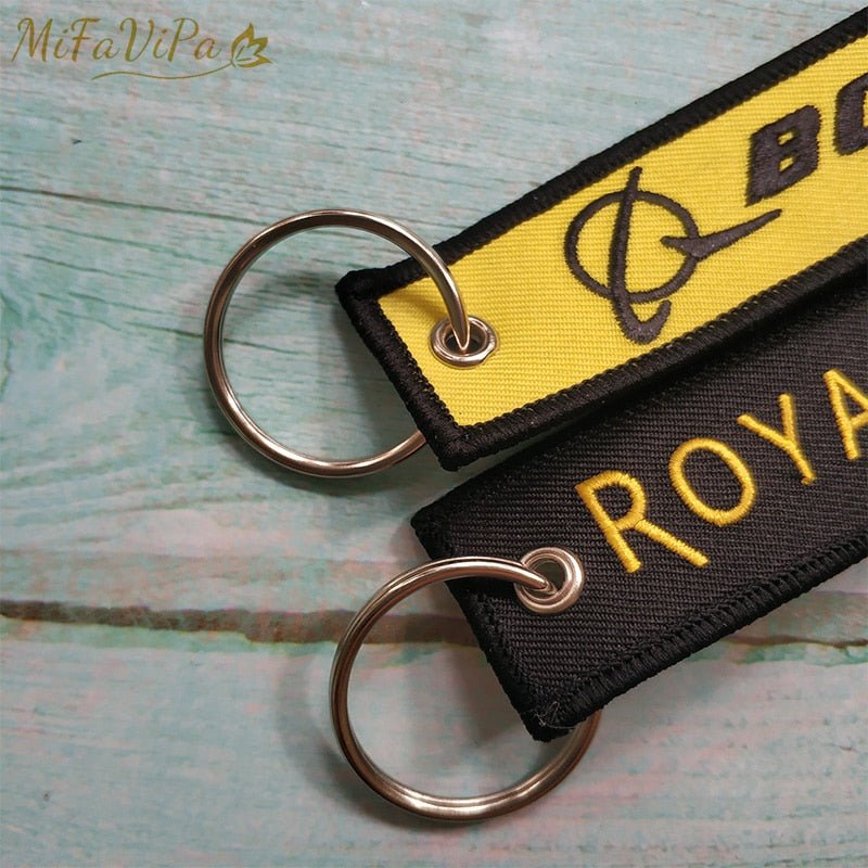 2 PCS/LOT A BOEING SIDE B ROYAL BRUNEI EMBROIDERY KEY CHAIN - PILOTSX