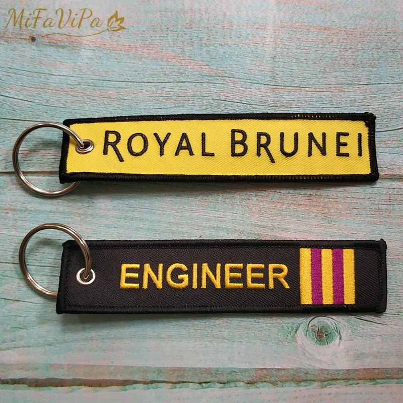 2 PCS/LOTBOEING A320 ENGINEER EMBROIDERY KEY CHAIN - PILOTSX