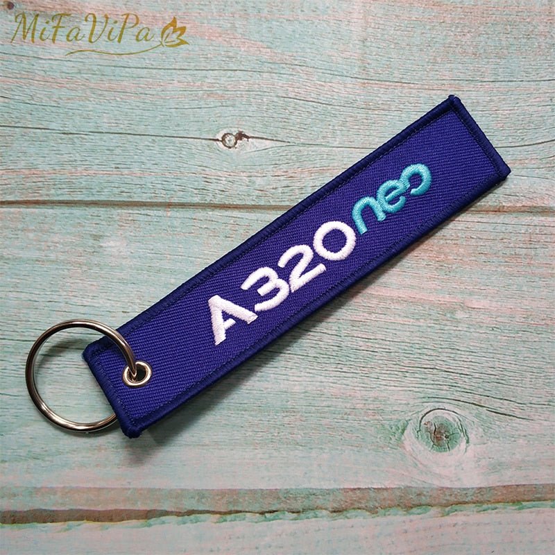 2 PCS/LOTMAINTENAINCE SIDE B A320 EMBROIDERY KEY CHAINS - PILOTSX