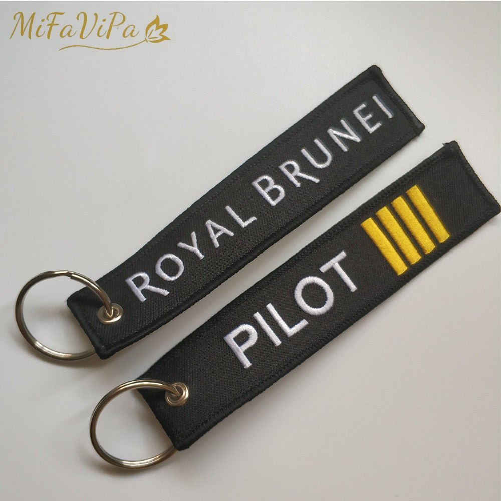 A ROYAL BRUNEI SIDE B PILOT EMBROIDERY KEY CHAIN - PILOTSX