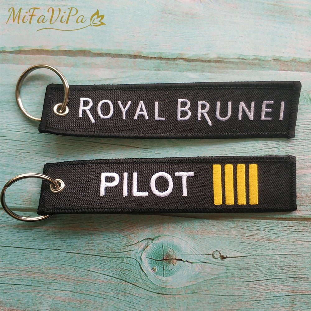 A ROYAL BRUNEI SIDE B PILOT EMBROIDERY KEY CHAIN - PILOTSX