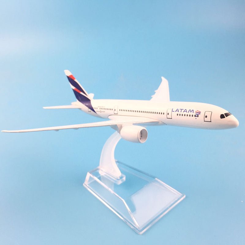 A380 BOEING 777 LATAM ALLOY METAL MODEL AIRPLANE MODEL W STAND KIDS TOYS - PILOTSX