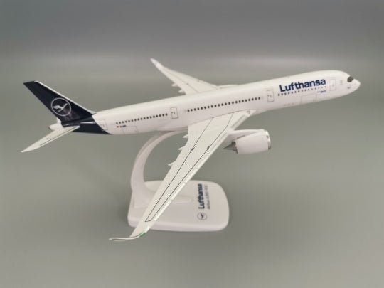 AIR FRANCE CONCORDE UNITED ARAB EMIRATES LUFTHANSA PLANE MODEL AIRPLANE MODEL AIRCRAFT - PILOTSX