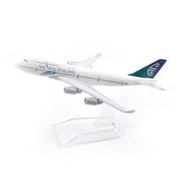 Thumbnail for AIR NEW ZEALAND AIRLINES 747 16CM METAL ALLOY MODEL PLANE - PILOTSX