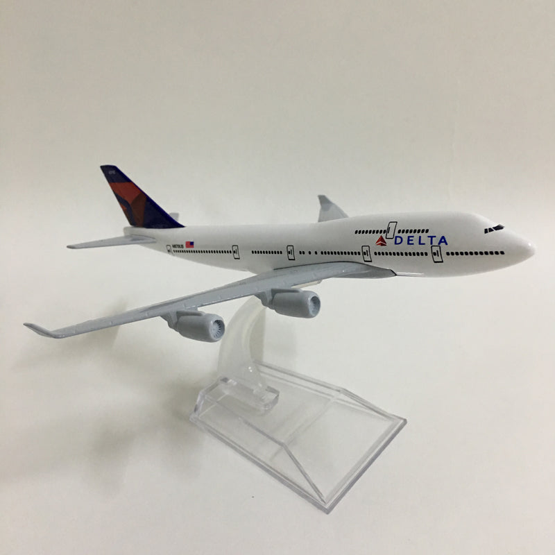 Plane Model Airplane Model Delta Air Lines Boeing 747 Aircraft Model 1:400 Diecast Metal Airplanes AV8R