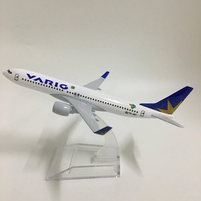 TAM Plane Model Airplane Model Boeing 777 Brazil Aircraft Model Diecast Metal Airplanes 1:400 Plane Toy AV8R