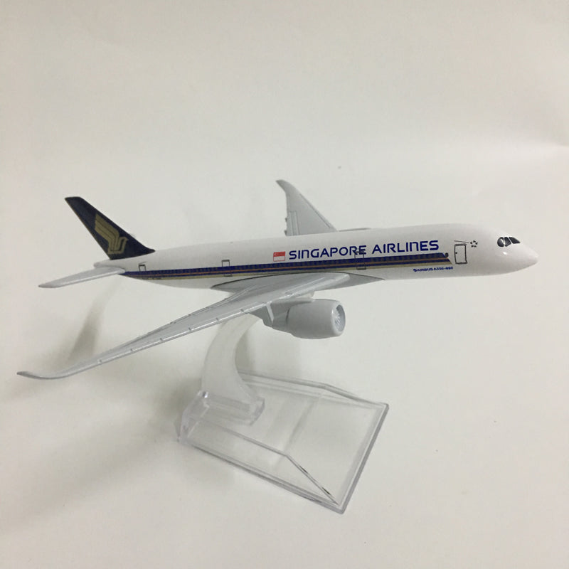 Singapore Airways Airbus A350 Aircraft Model Diecast Metal Model Airplanes AV8R