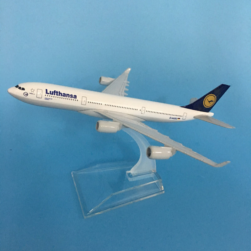 Lufthansa Airbus A340 Plane Model Airplane Model Airbus Aircraft Model 1:400 Diecast Metal Airplanes Plane Toy AV8R