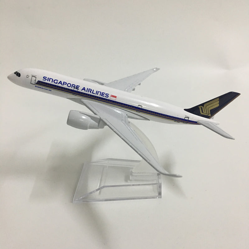 Singapore Airways Airbus A350 Aircraft Model Diecast Metal Model Airplanes AV8R