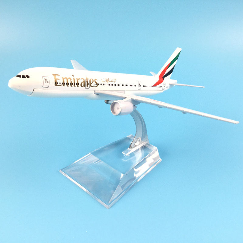 plane model Boeing 777 emirates airline aircraft 777 Metal Solid simulation airplane model for kids toys Christmas gift AV8R