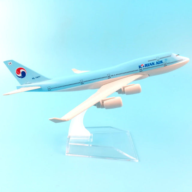 Model a380 airbus Boeing 747 airplane model aircraft Diecast Model Metal 1:400 airplane AV8R