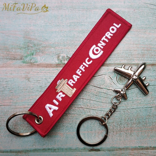 Pilot Flight Crew Key Chain with 1 PC Metal Plane Keyrings THE AVIATOR