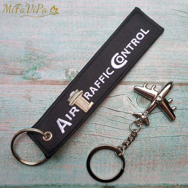 Pilot Flight Crew Key Chain with 1 PC Metal Plane Keyrings THE AVIATOR