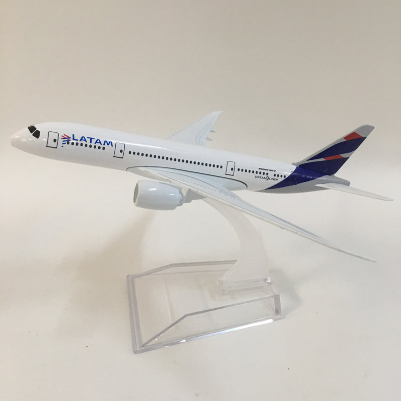 LATAM Boeing 787 Aircraft Model Diecast Metal Airplanes 1:400 Plane Toy Gift AV8R