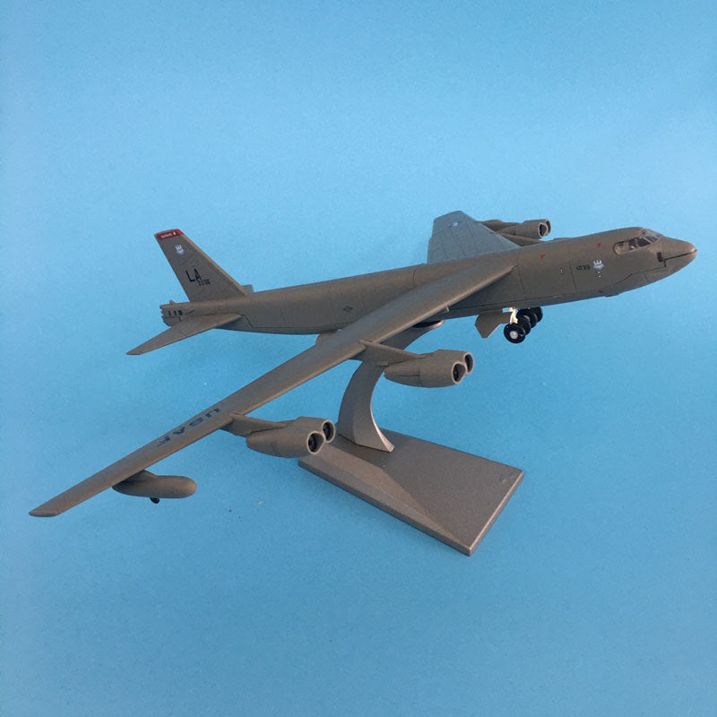 Aircraft Plane 1:200 advanced alloy fighter model US B52 bomber military model plane kids toys collection model Airplane AV8R