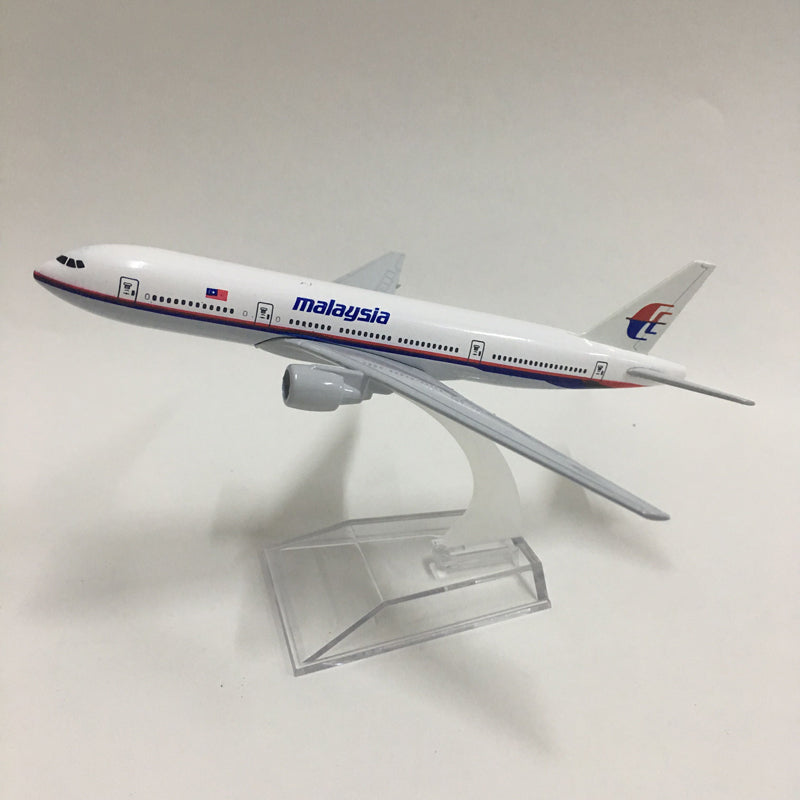 Malaysia Airlines Boeing 777 Plane Model Airplane Model Aircraft Model 1:400 Diecast Metal planes AV8R