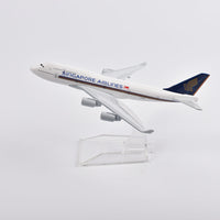 Thumbnail for Singapore Airlines Boeing B747 Boeing b777 Airbus A380 Airplane Model Aircraft AV8R